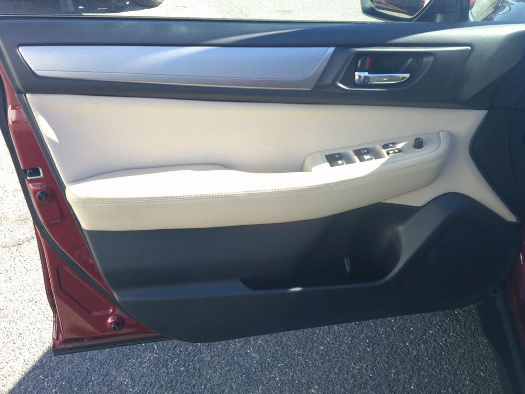 2017 Subaru Outback Image 12