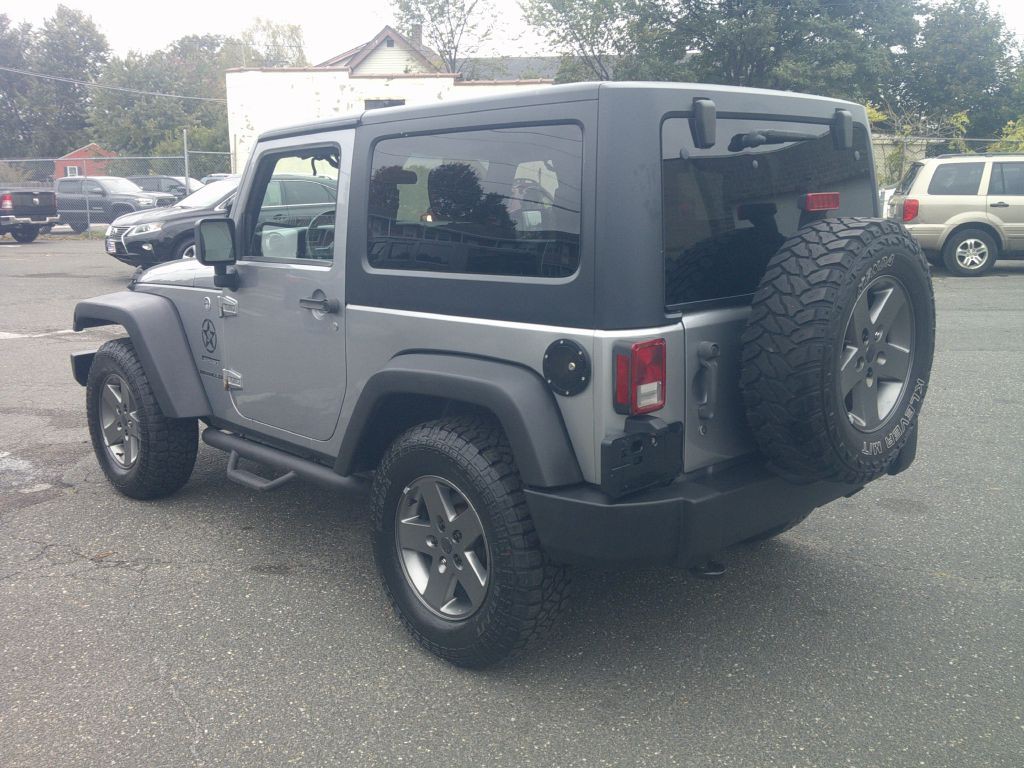 2013 Jeep Wrangler Image 3