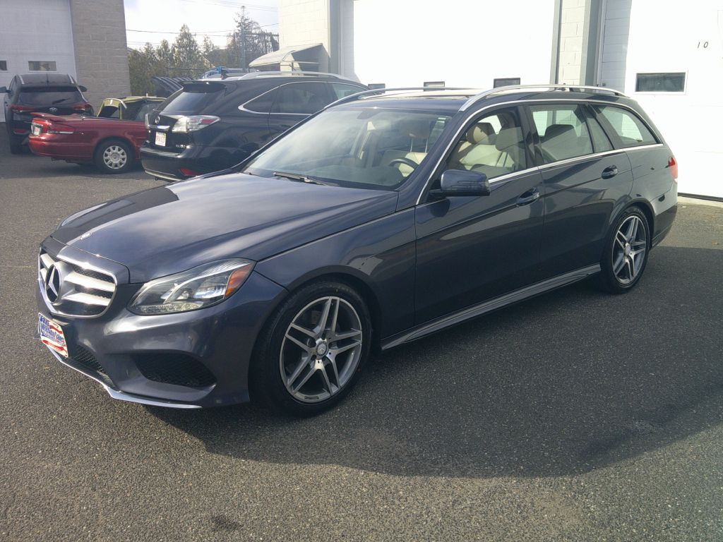 2015 Mercedes-Benz E-Class Image 3