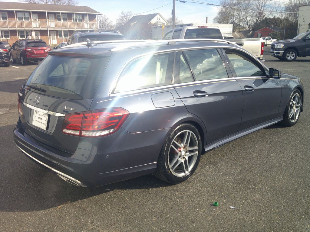 2015 Mercedes-Benz E-Class Image 6