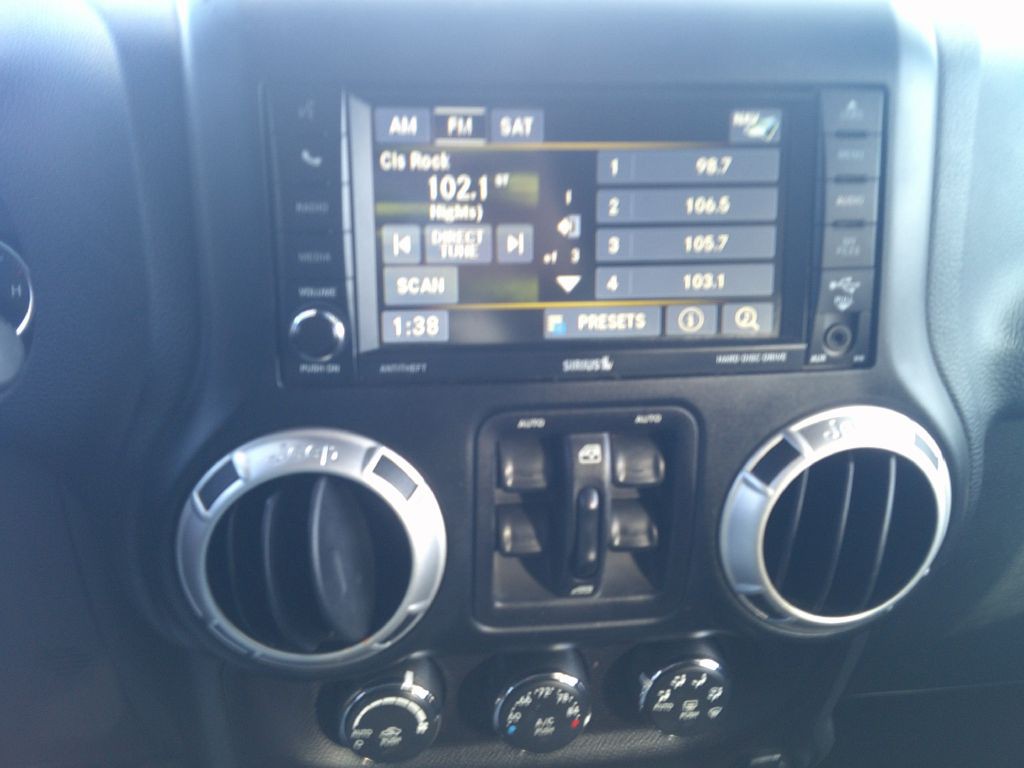 2015 Jeep Wrangler Unlimited Image 13