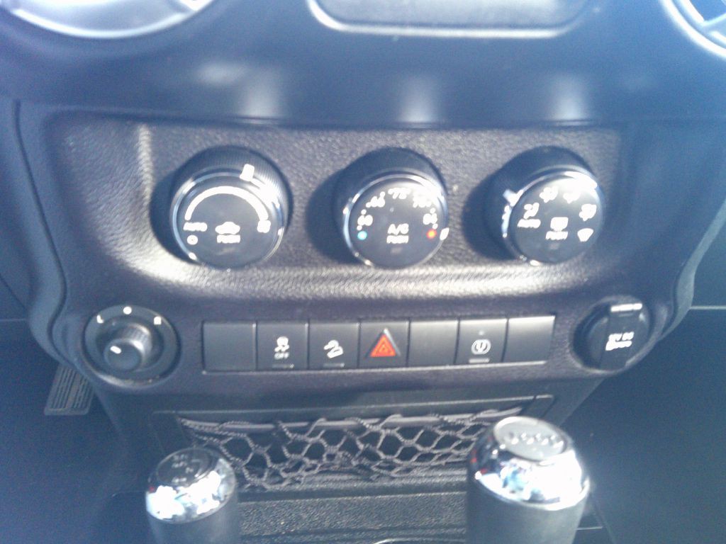 2015 Jeep Wrangler Unlimited Image 14