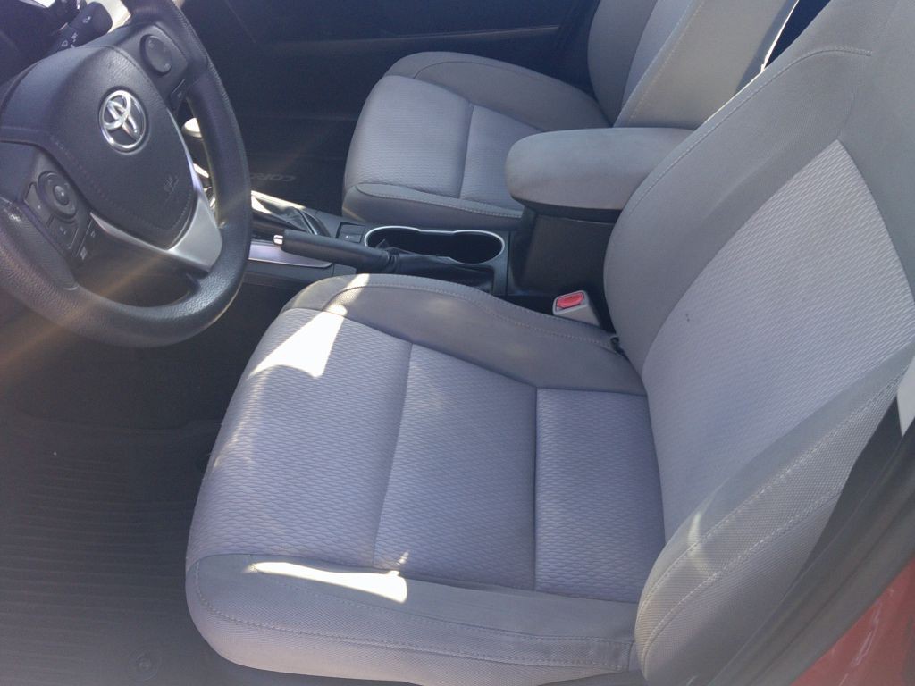 2015 Toyota Corolla Image 8