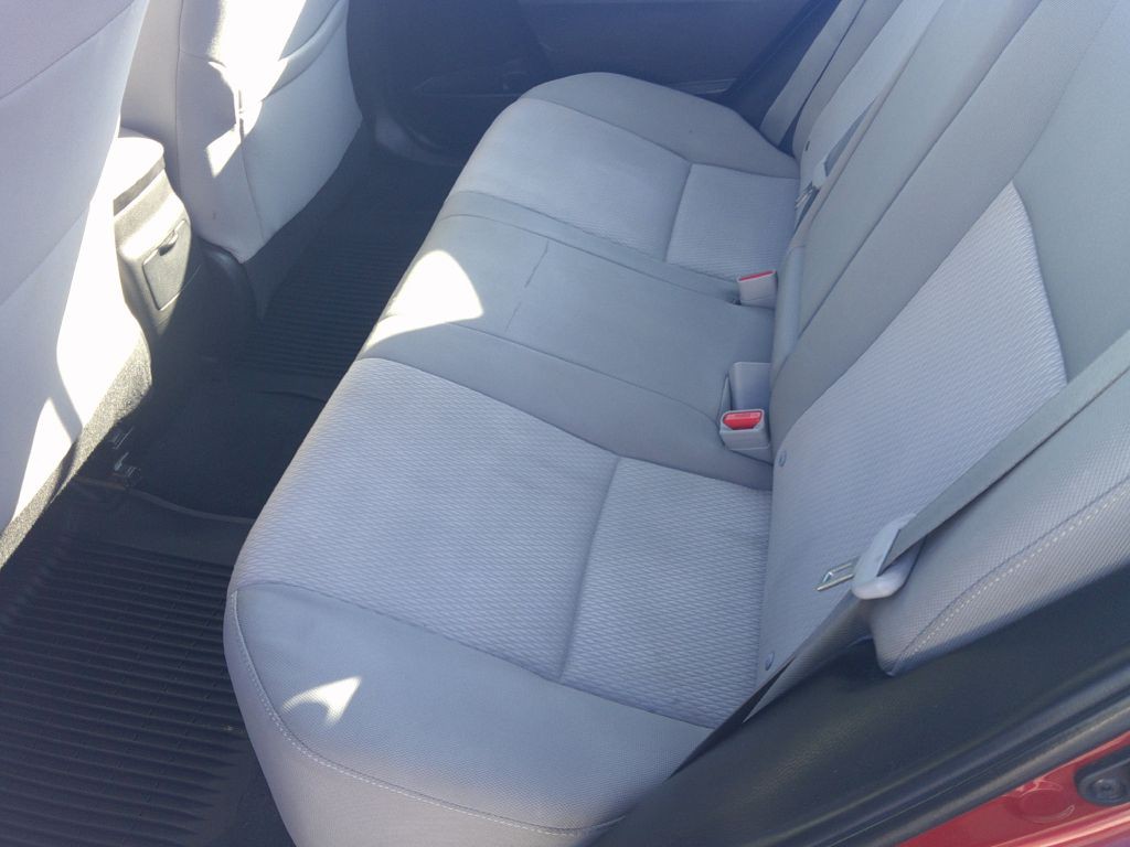 2015 Toyota Corolla Image 9