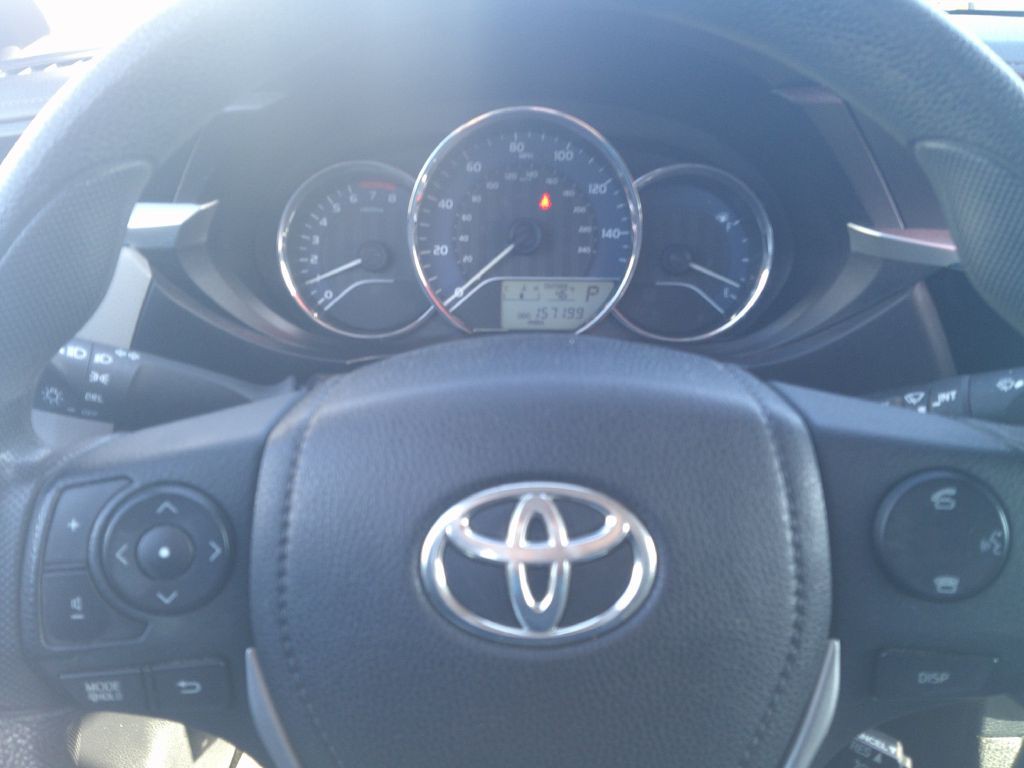 2015 Toyota Corolla Image 11