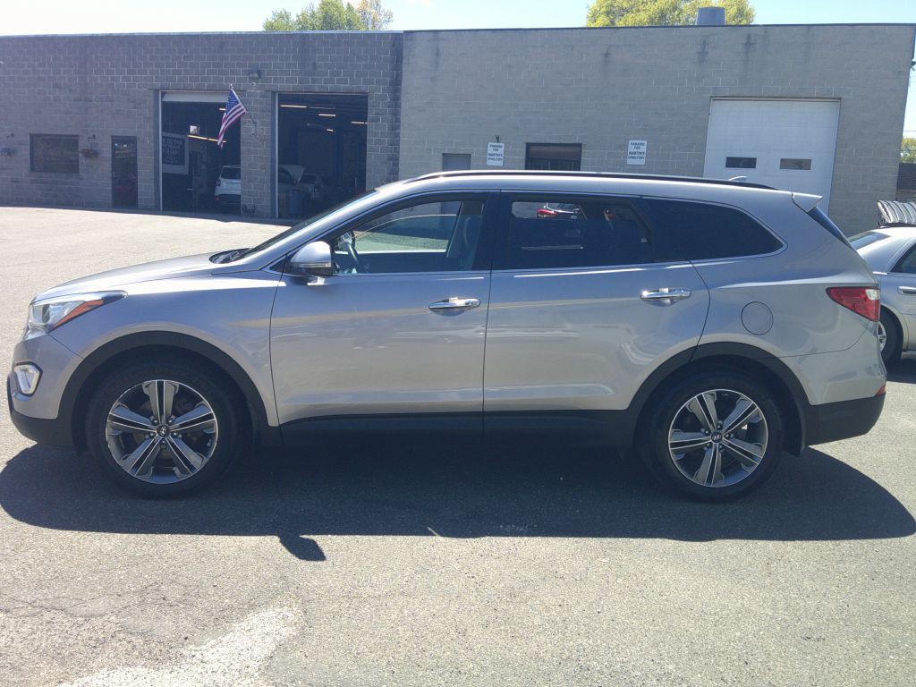 2016 Hyundai Santa Fe Image 4