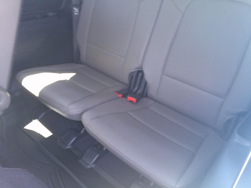 2016 Hyundai Santa Fe Image 13