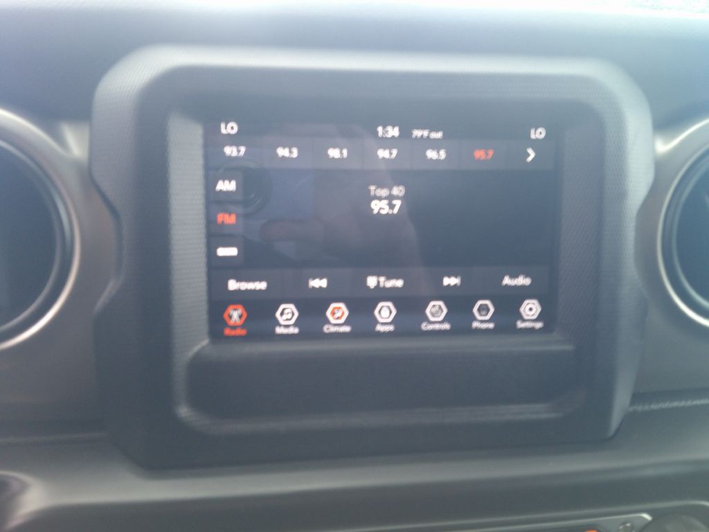 2020 Jeep Wrangler Image 14