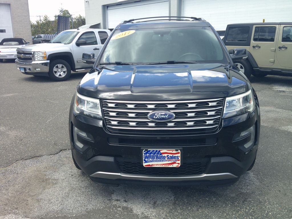 2017 Ford Explorer Image 2