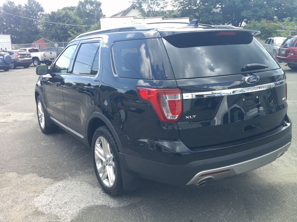 2017 Ford Explorer Image 5