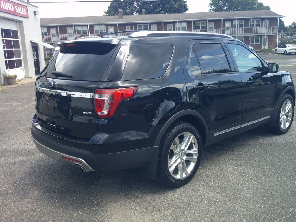 2017 Ford Explorer Image 7
