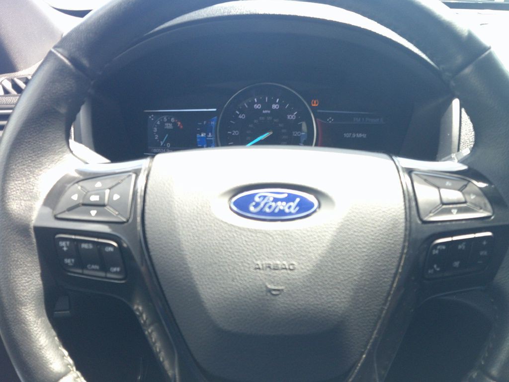 2017 Ford Explorer Image 15