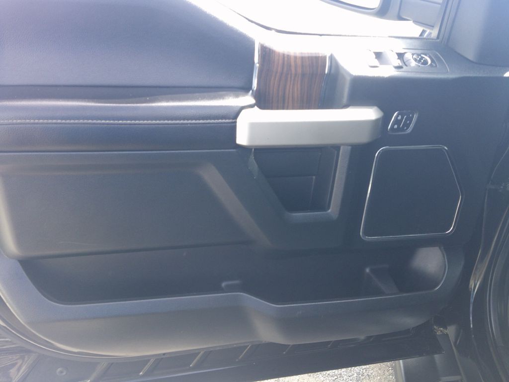 2016 Ford F-150 Image 18