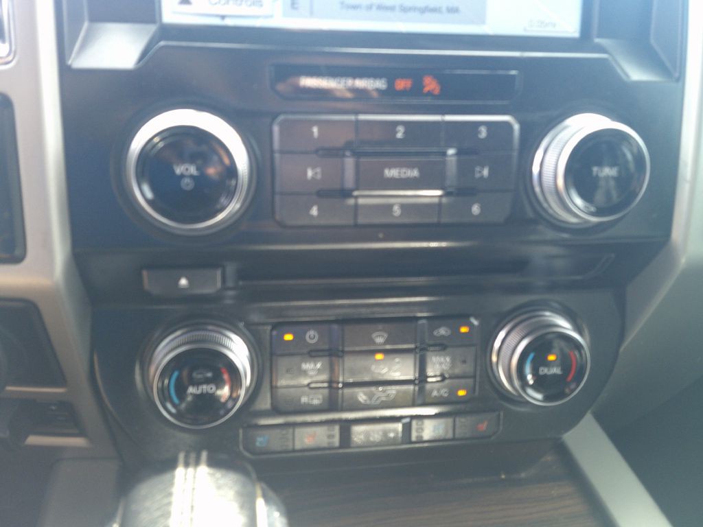 2016 Ford F-150 Image 22