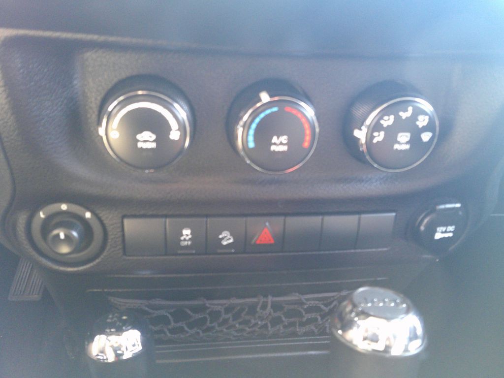 2015 Jeep Wrangler Unlimited Image 17