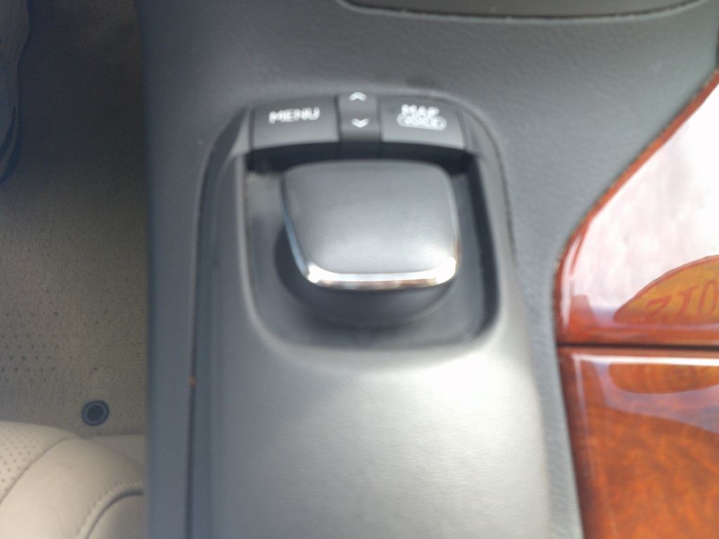 2012 Lexus RX Image 19
