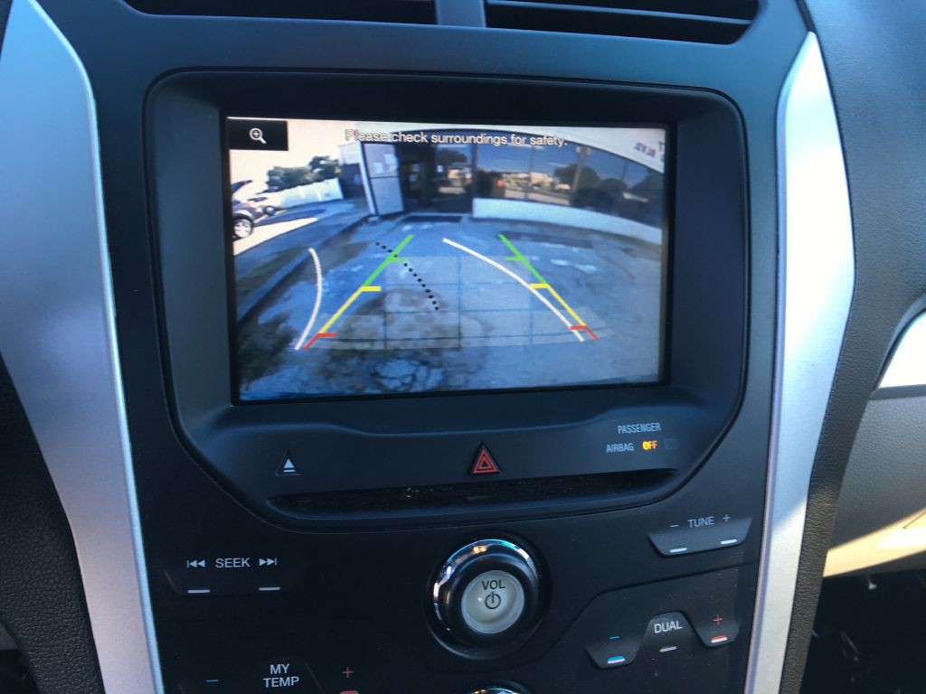 2013 Ford Explorer Image 10