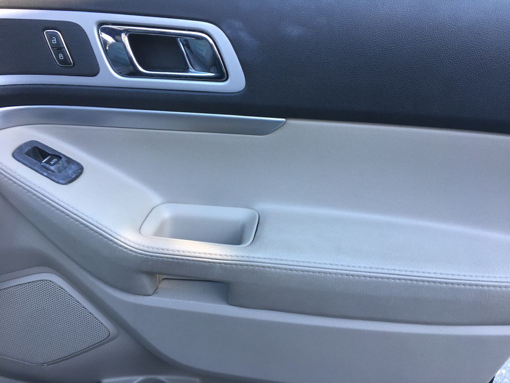 2013 Ford Explorer Image 15