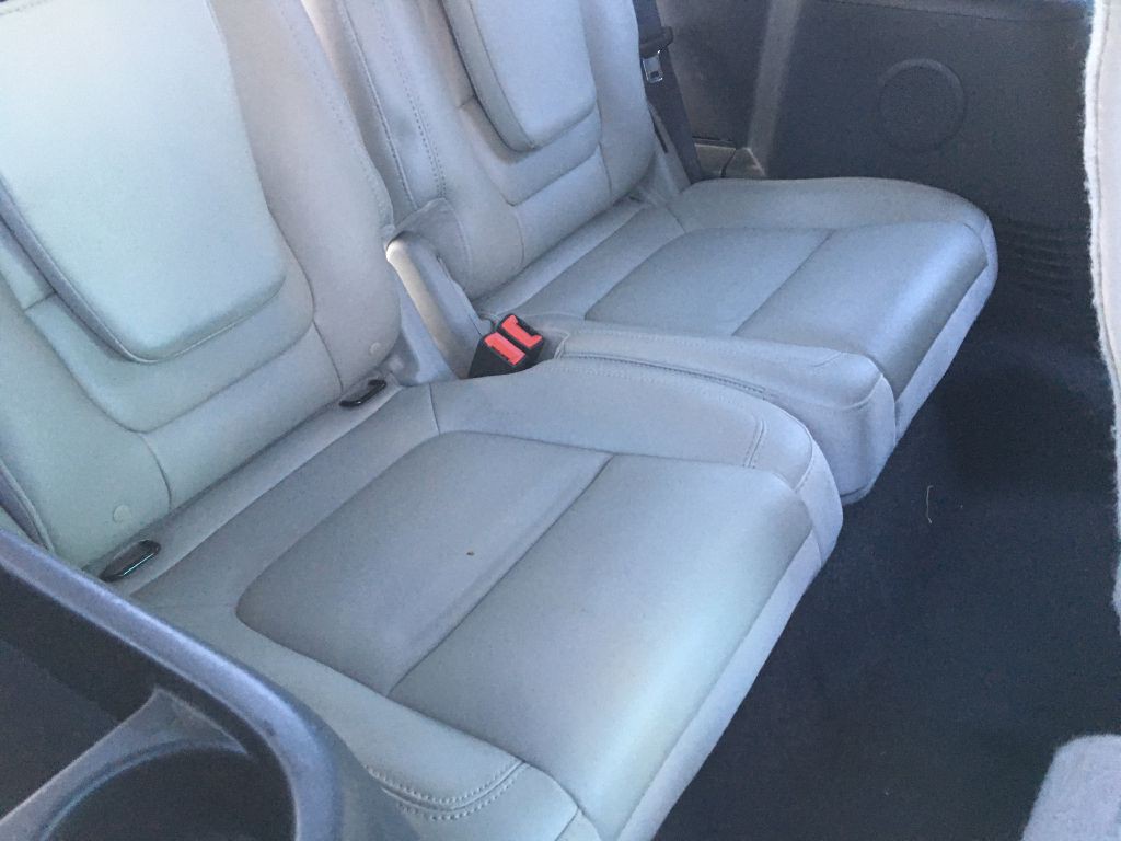 2013 Ford Explorer Image 19