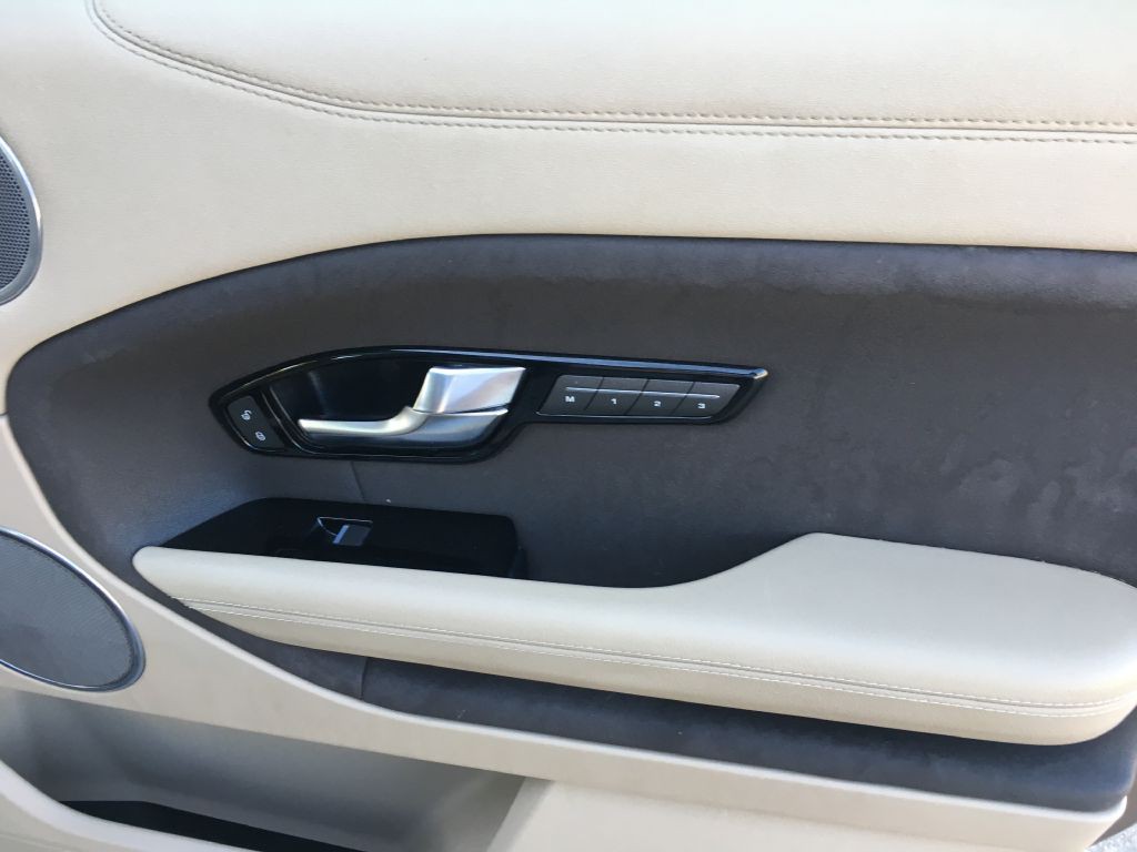 2016 Land Rover Range Rover Evoque Image 14
