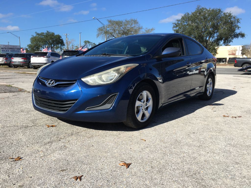 2015 Hyundai Elantra Image 1