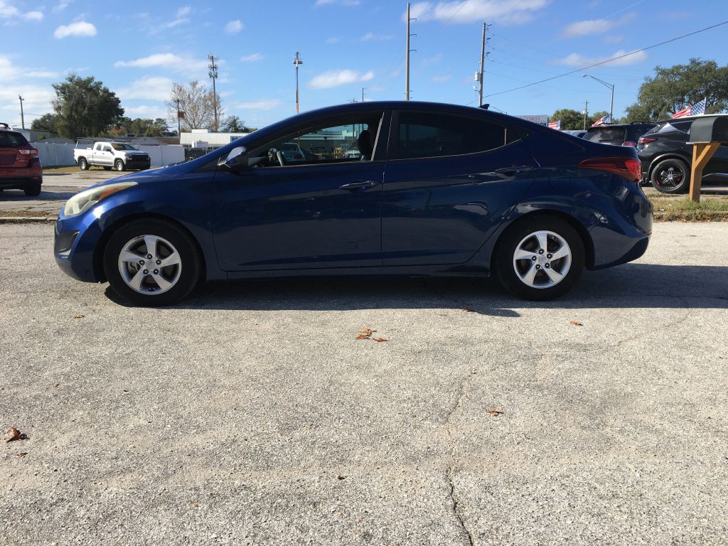 2015 Hyundai Elantra Image 3