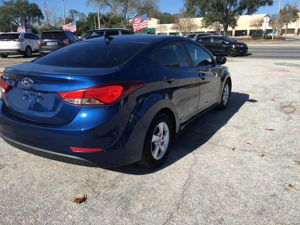 2015 Hyundai Elantra Image 7