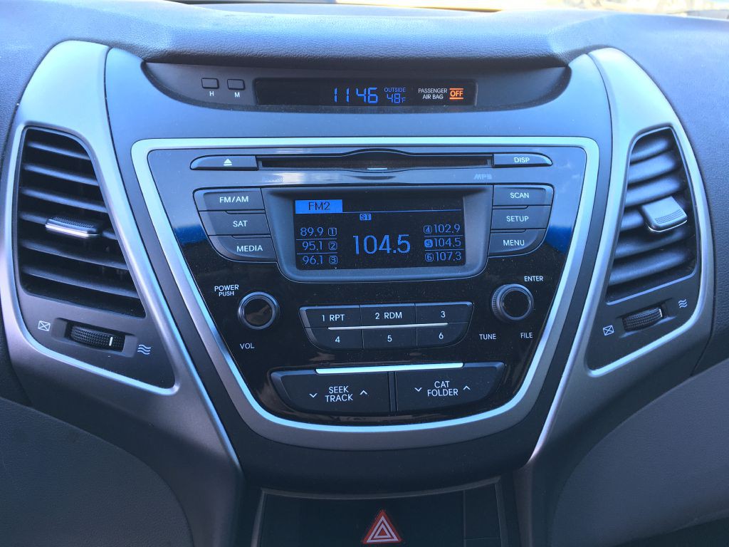 2015 Hyundai Elantra Image 9