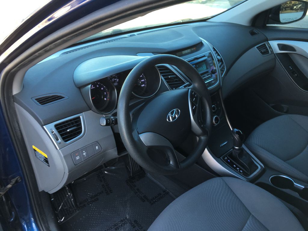 2015 Hyundai Elantra Image 11