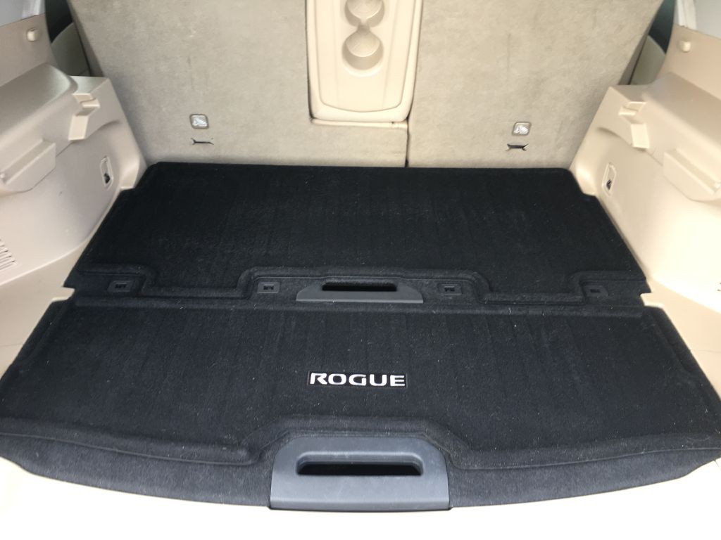 2016 Nissan Rogue Image 9