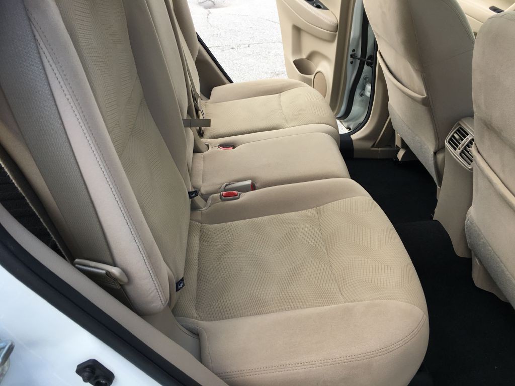 2016 Nissan Rogue Image 15