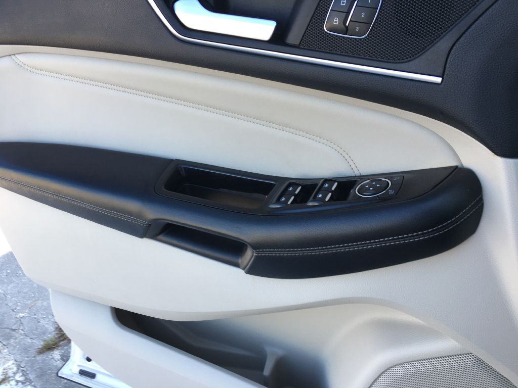 2015 Ford Edge Image 12