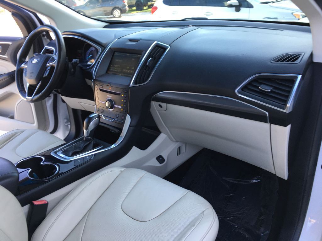 2015 Ford Edge Image 18