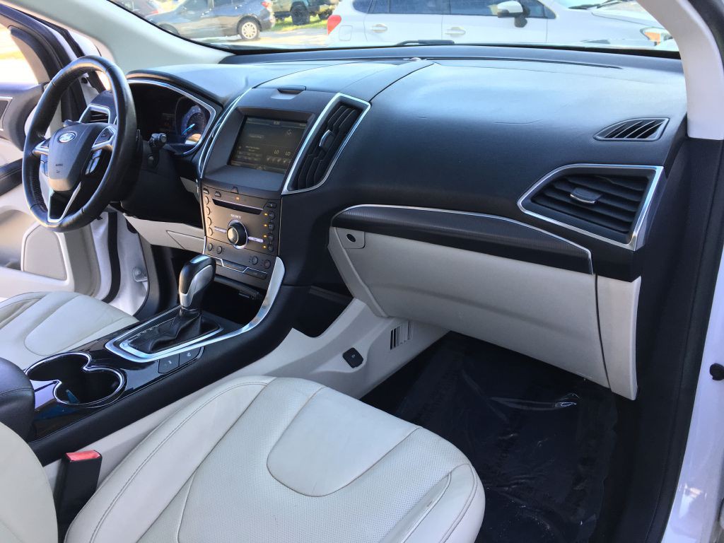 2015 Ford Edge Image 19