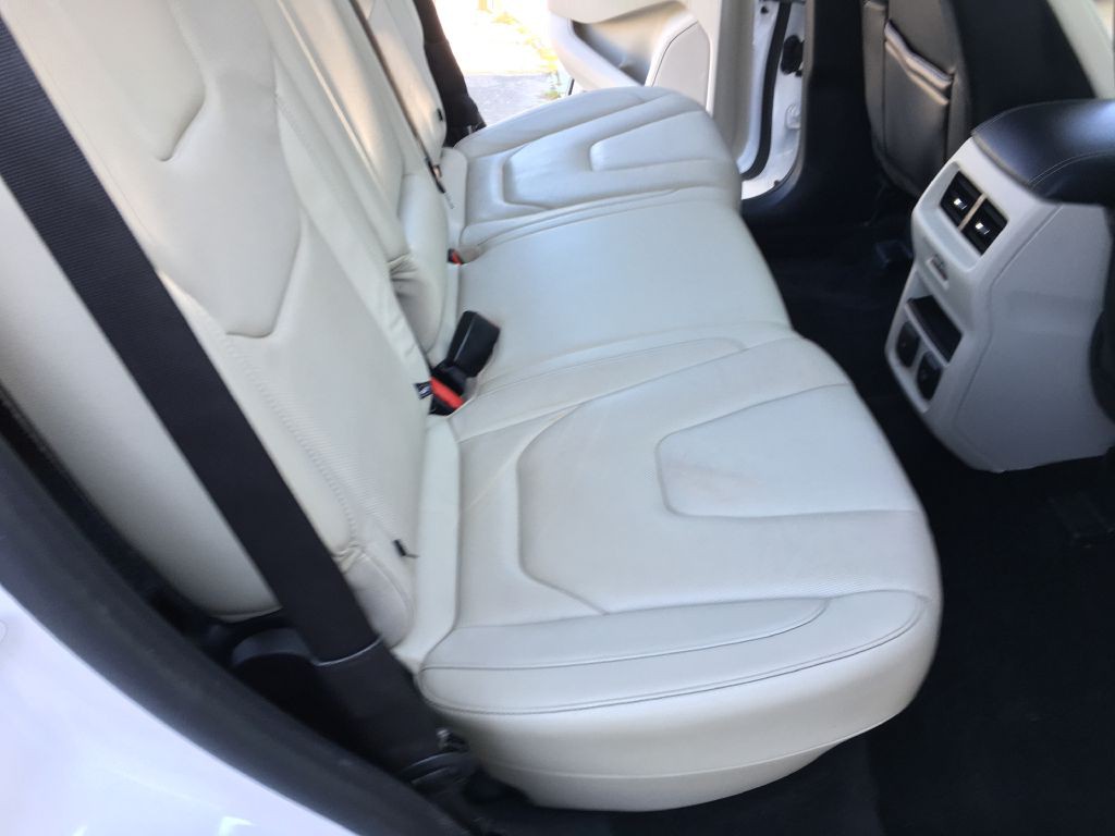 2015 Ford Edge Image 22
