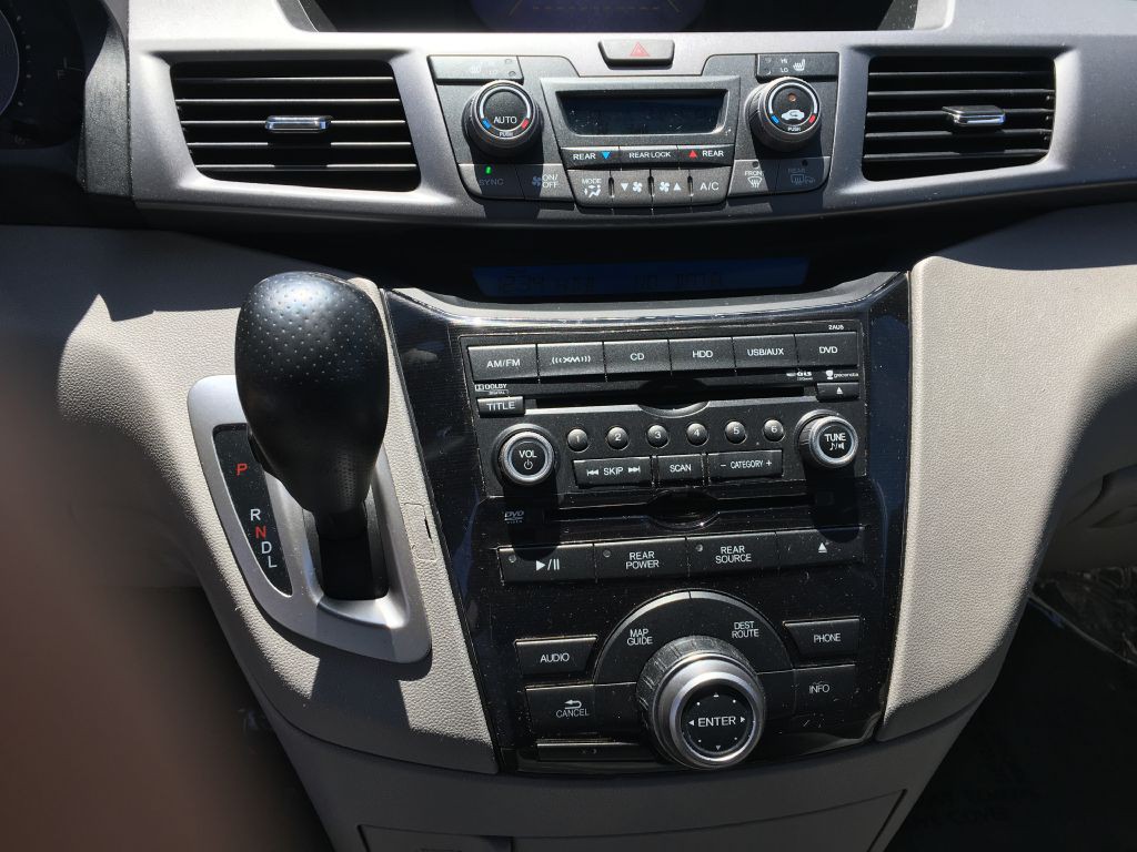 2013 Honda Odyssey Image 9