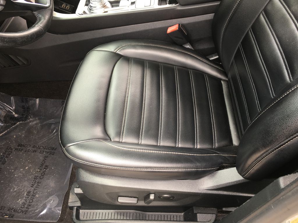 2020 Ford Edge Image 17