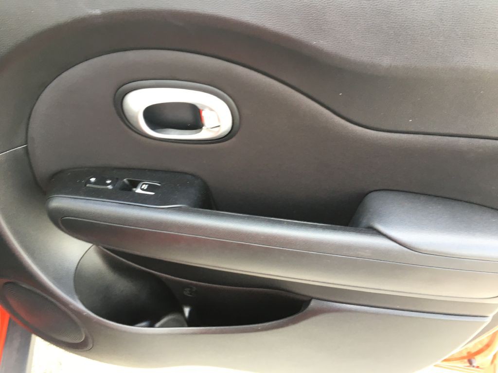 2017 Kia Soul Image 12