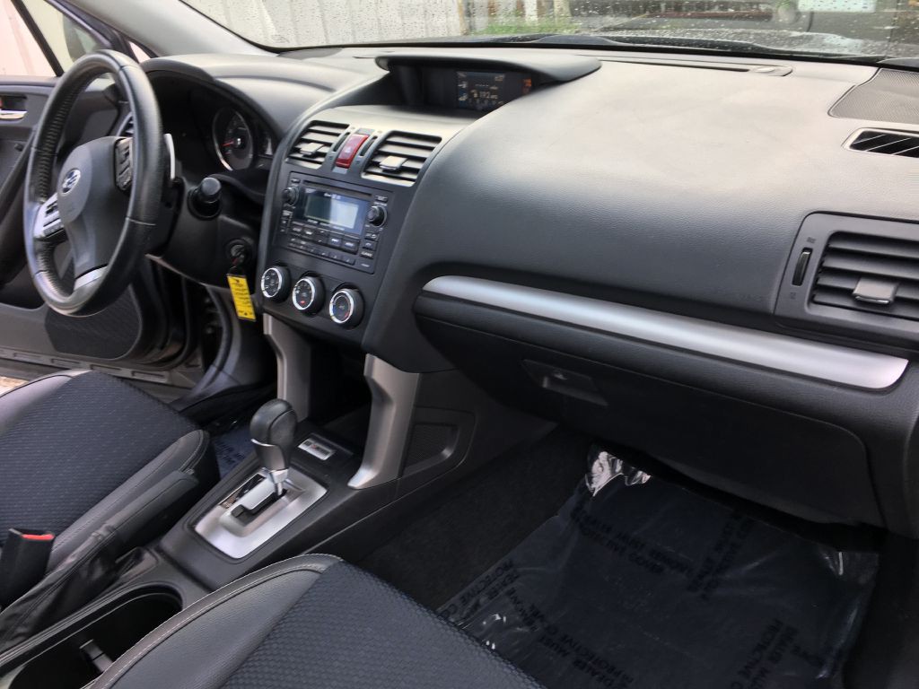 2014 Subaru Forester Image 23