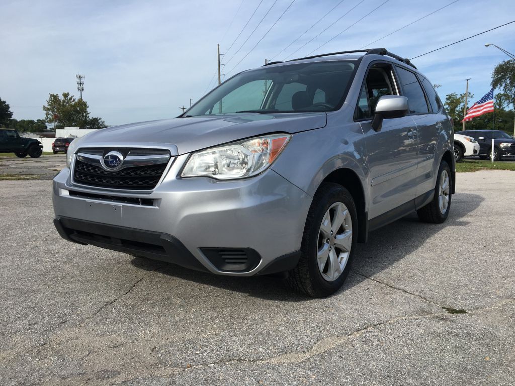 2016 Subaru Forester Image 1