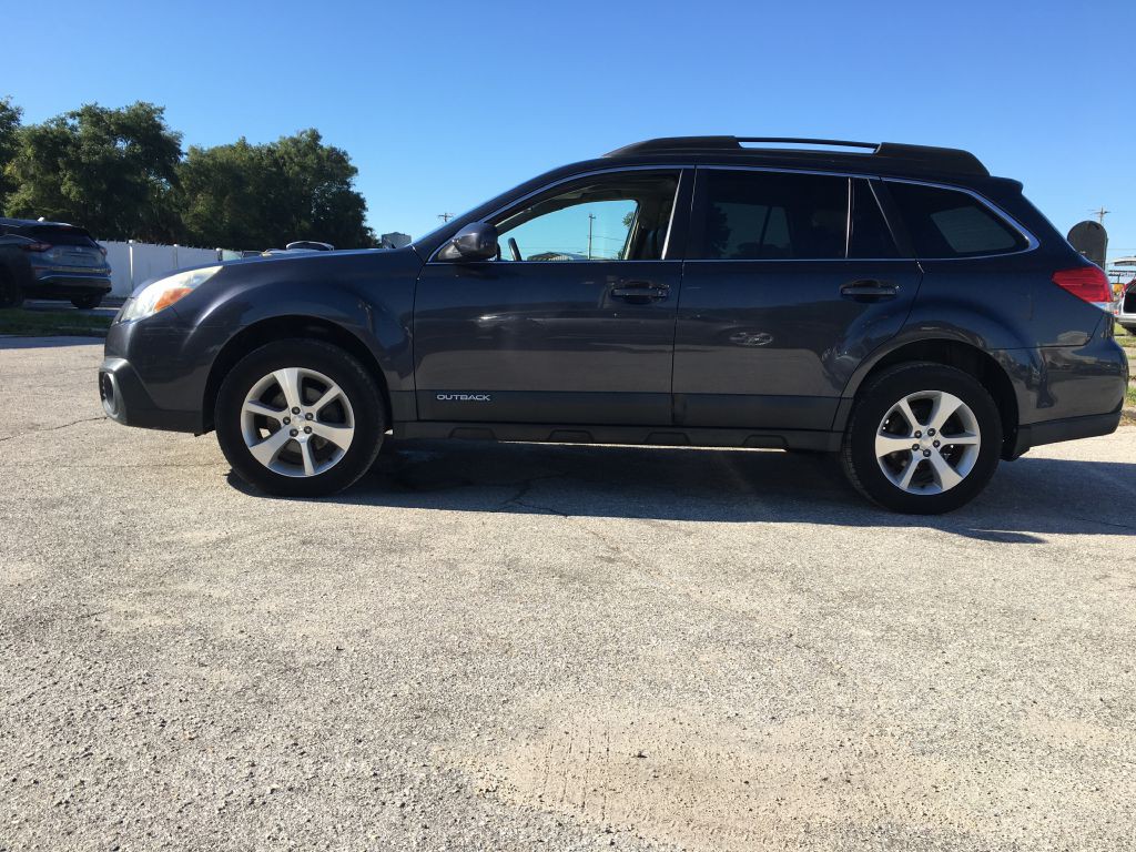 2013 Subaru Outback Image 3