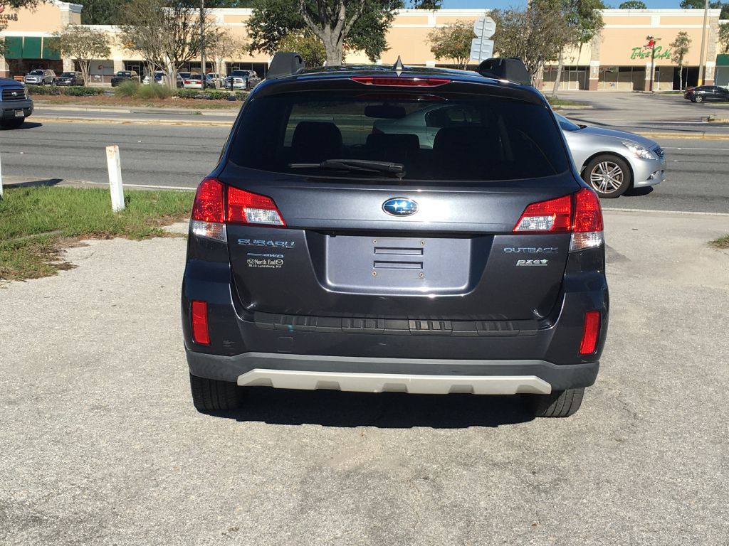 2013 Subaru Outback Image 7