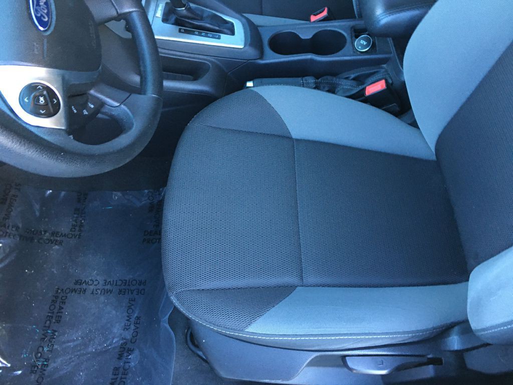 2014 Ford Focus Image 12