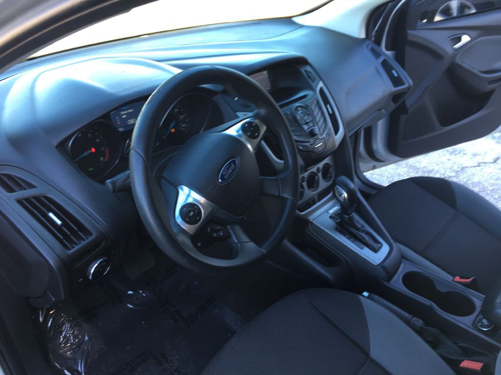 2014 Ford Focus Image 19