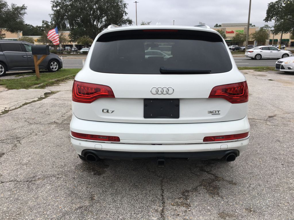 2015 Audi Q7 Image 6