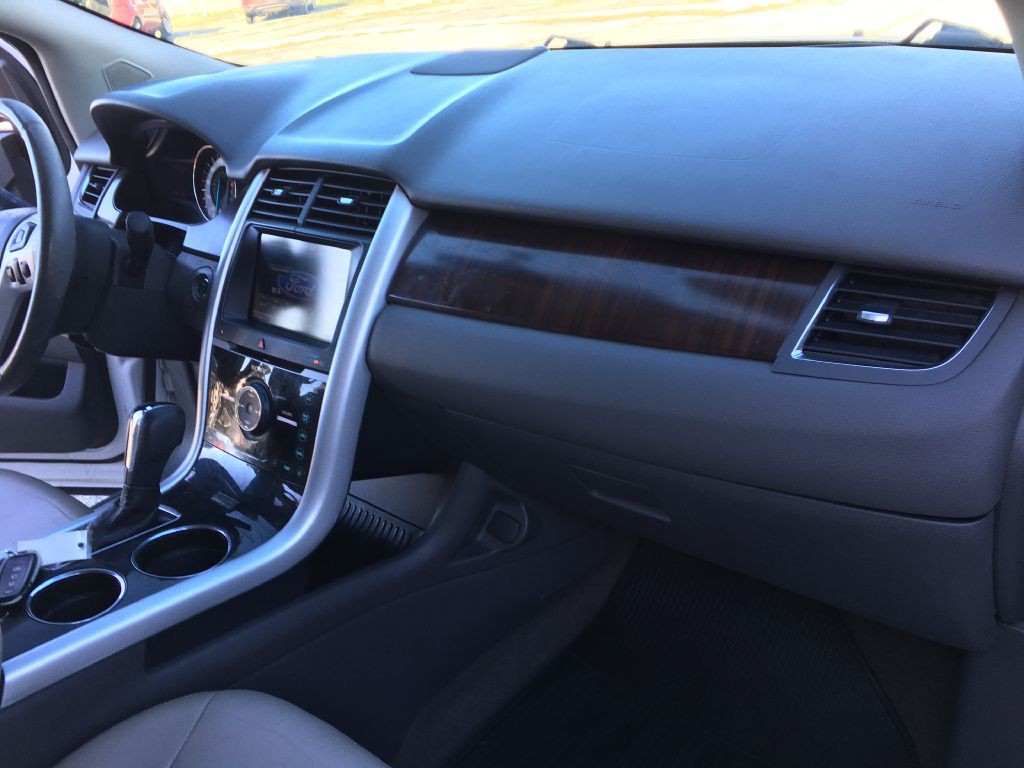 2013 Ford Edge Image 16