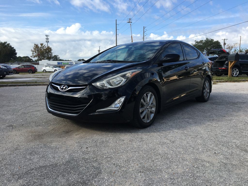 2014 Hyundai Elantra Image 2