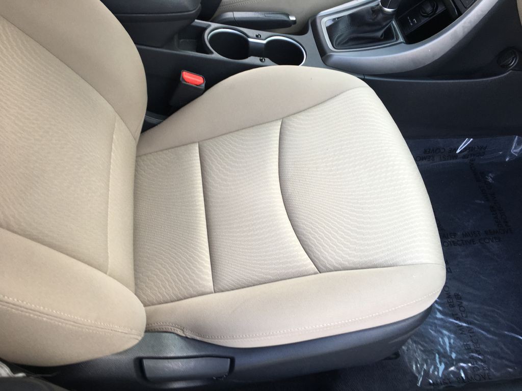 2014 Hyundai Elantra Image 14