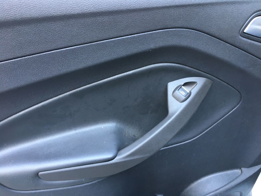 2017 Ford Escape Image 11