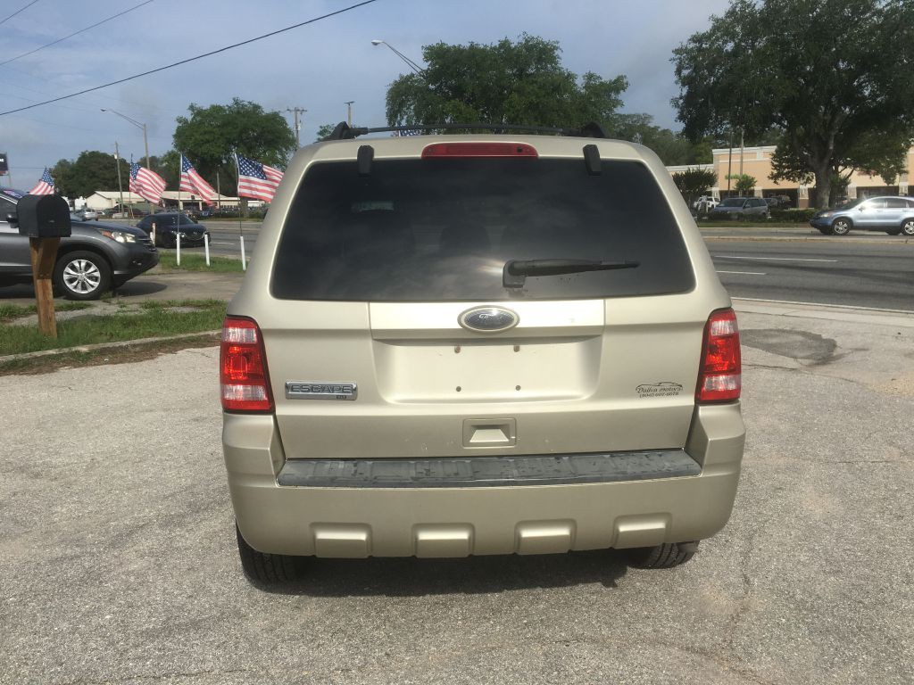 2010 Ford Escape Image 7